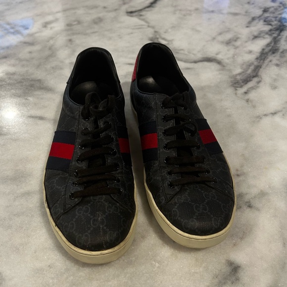 Gucci Men's Monogram Low top leather Trim, Size US 9.5 - Picture 3 of 9